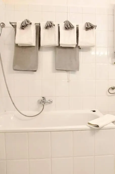 Standard Apartment By Hi5 - St. King Street 6. Βουδαπέστη