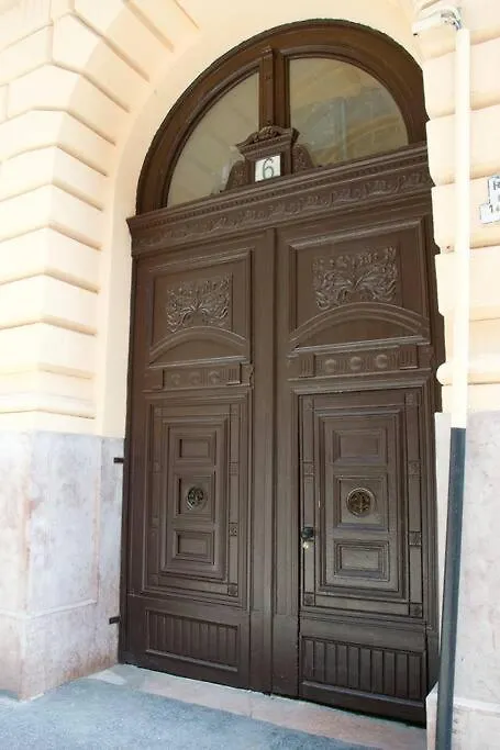 Standard Apartment By Hi5 - St. King Street 6. Budapest 0*,