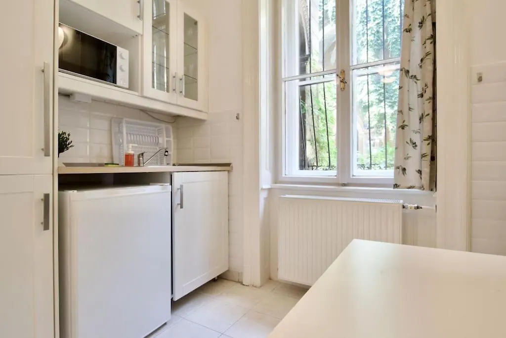 Standard Apartment By Hi5 - St. King Street 6. Budapest Hungary