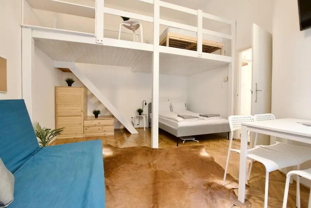 Standard Apartment By Hi5 - St. King Street 6. Budapest